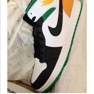 Air Jordan 1 Mid Oakland / Lucky Green Gold US13M